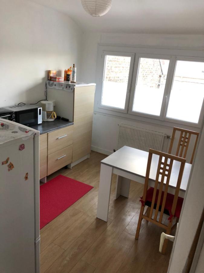 Gite De La Nievre - Centre Ville-2E Etage Flixecourt Екстериор снимка