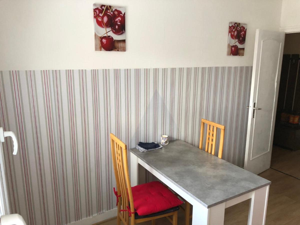 Gite De La Nievre - Centre Ville-2E Etage Flixecourt Екстериор снимка