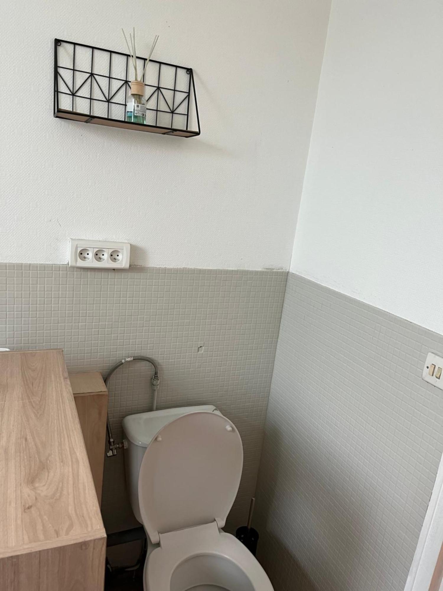 Gite De La Nievre - Centre Ville-2E Etage Flixecourt Екстериор снимка